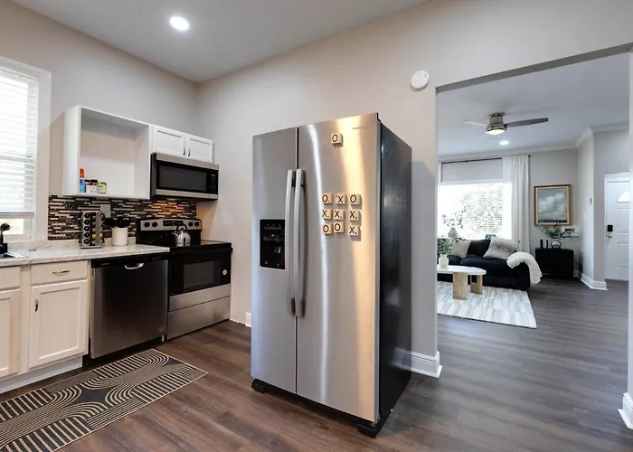 Aesthetic 3bd Home, Downtown, Fsu, Games & Yard *