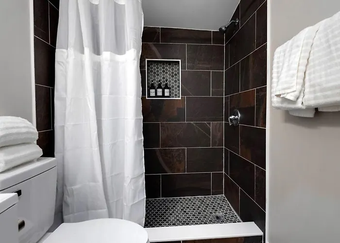 Aesthetic 3bd Home, Downtown, Fsu, Games & Yard Сasa de vacaciones *