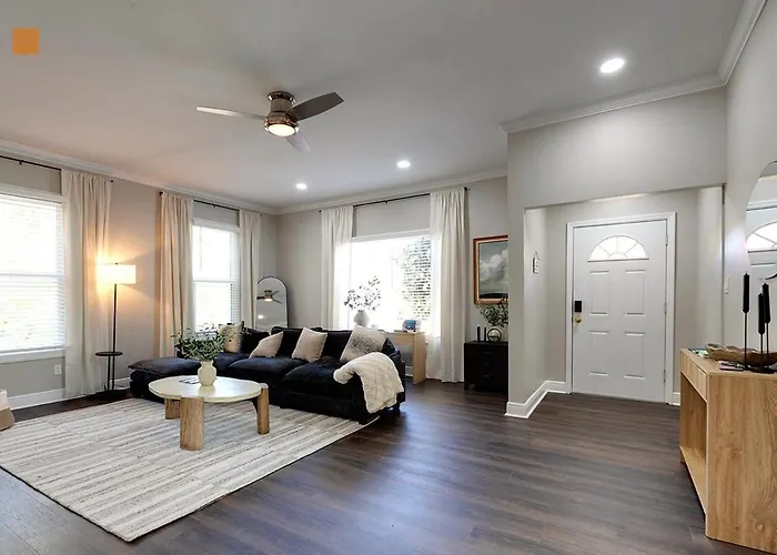 Aesthetic 3bd Home, Downtown, Fsu, Games & Yard Сasa de vacaciones *