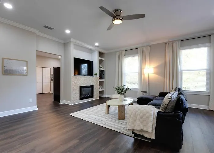 Aesthetic 3bd Home, Downtown, Fsu, Games & Yard Сasa de vacaciones *